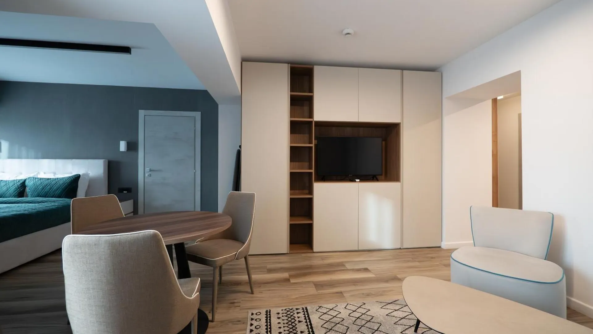 Hotel Novos Luxury Suites Bucureşti