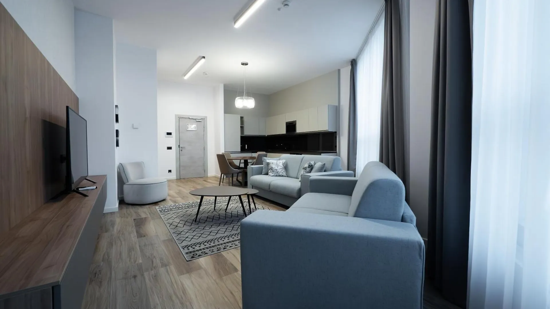 Novos Luxury Suites Bucureşti 0*,