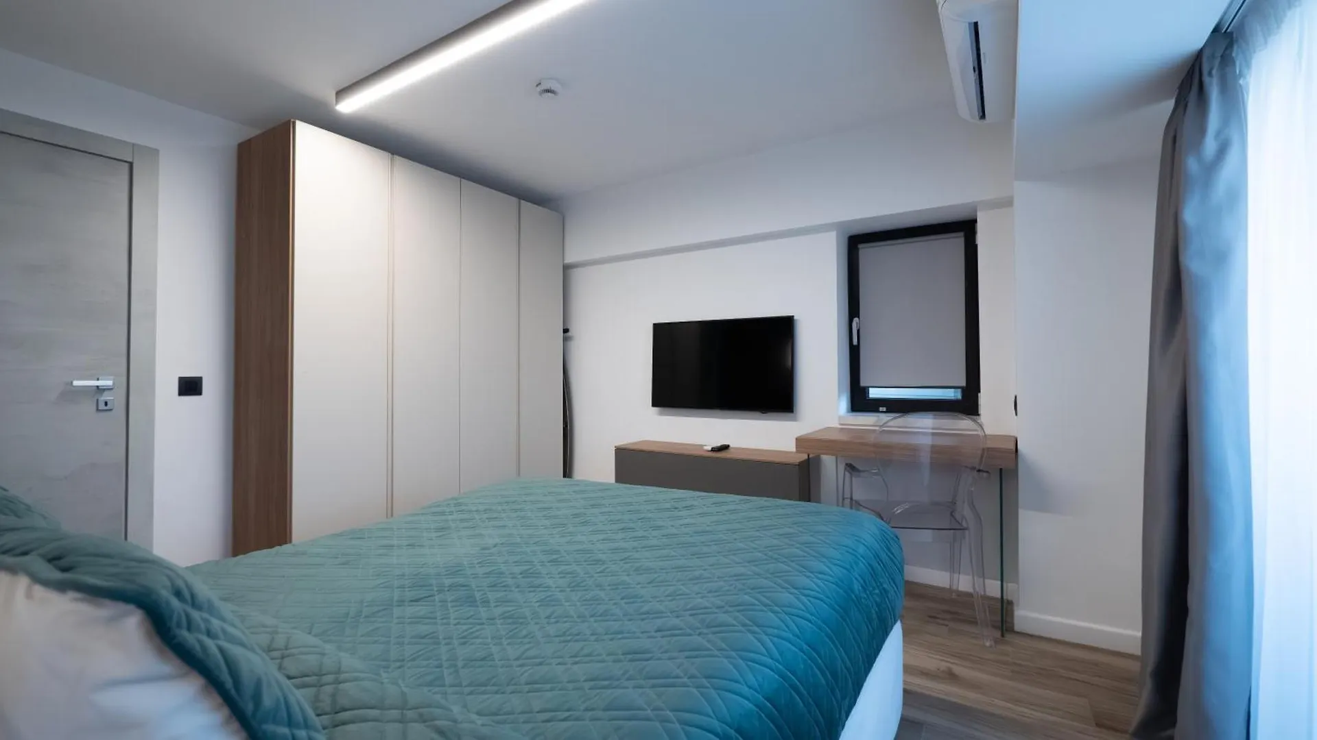 Hotel Novos Luxury Suites Bucureşti