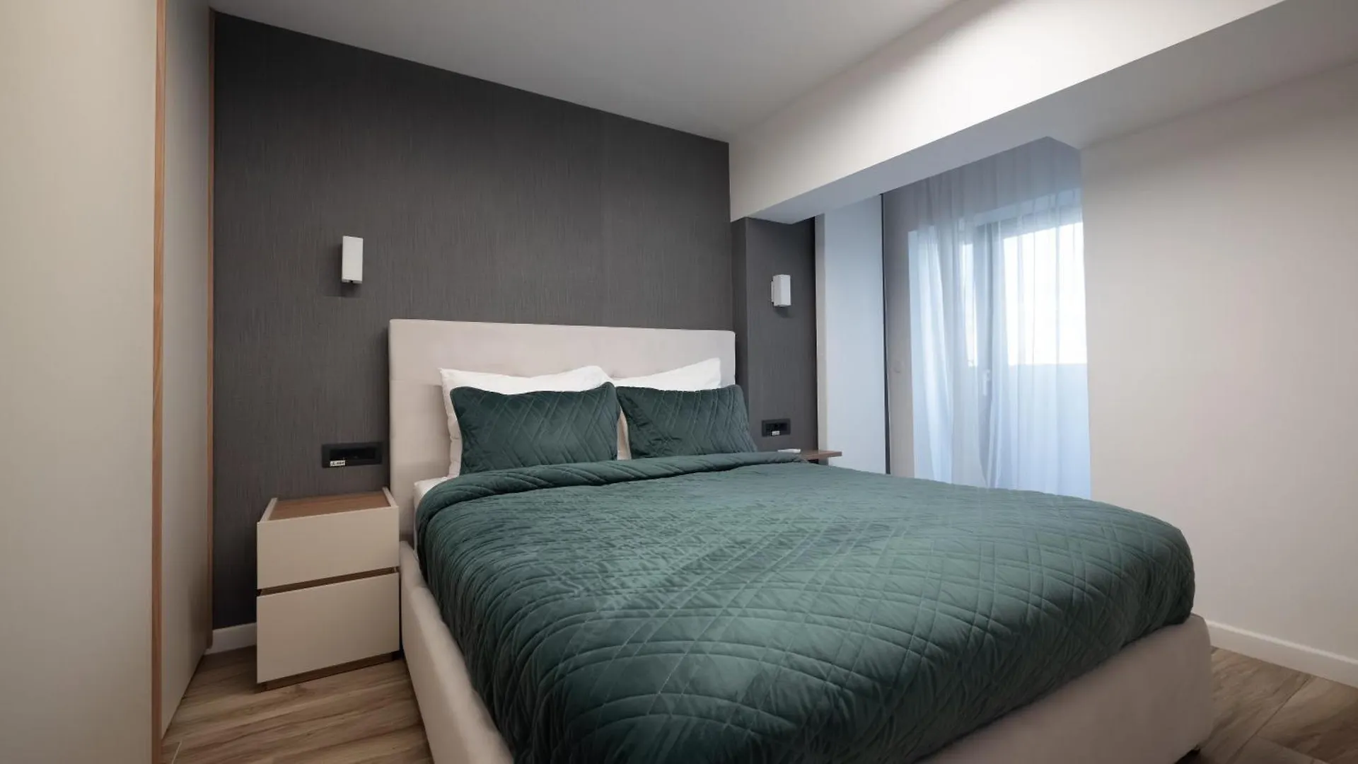 Novos Luxury Suites Bucureşti Hotel