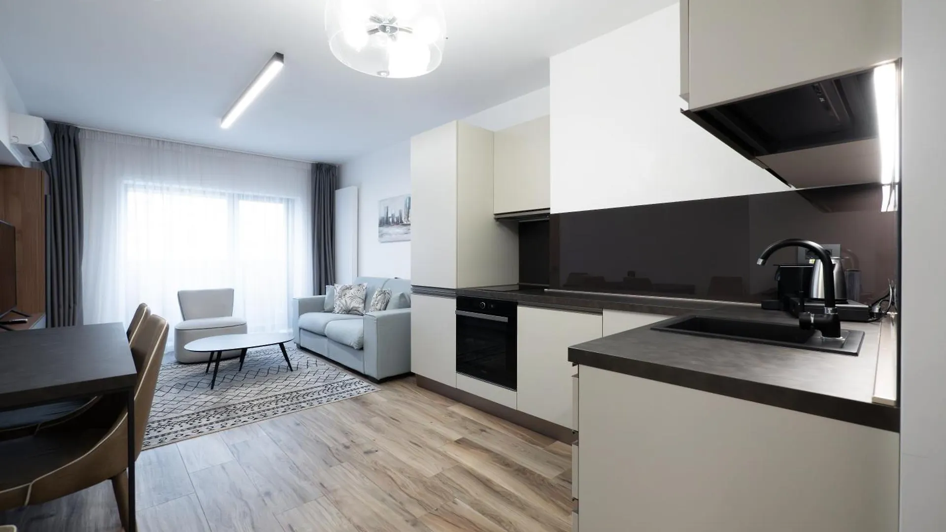 Novos Luxury Suites Bucureşti Hotel