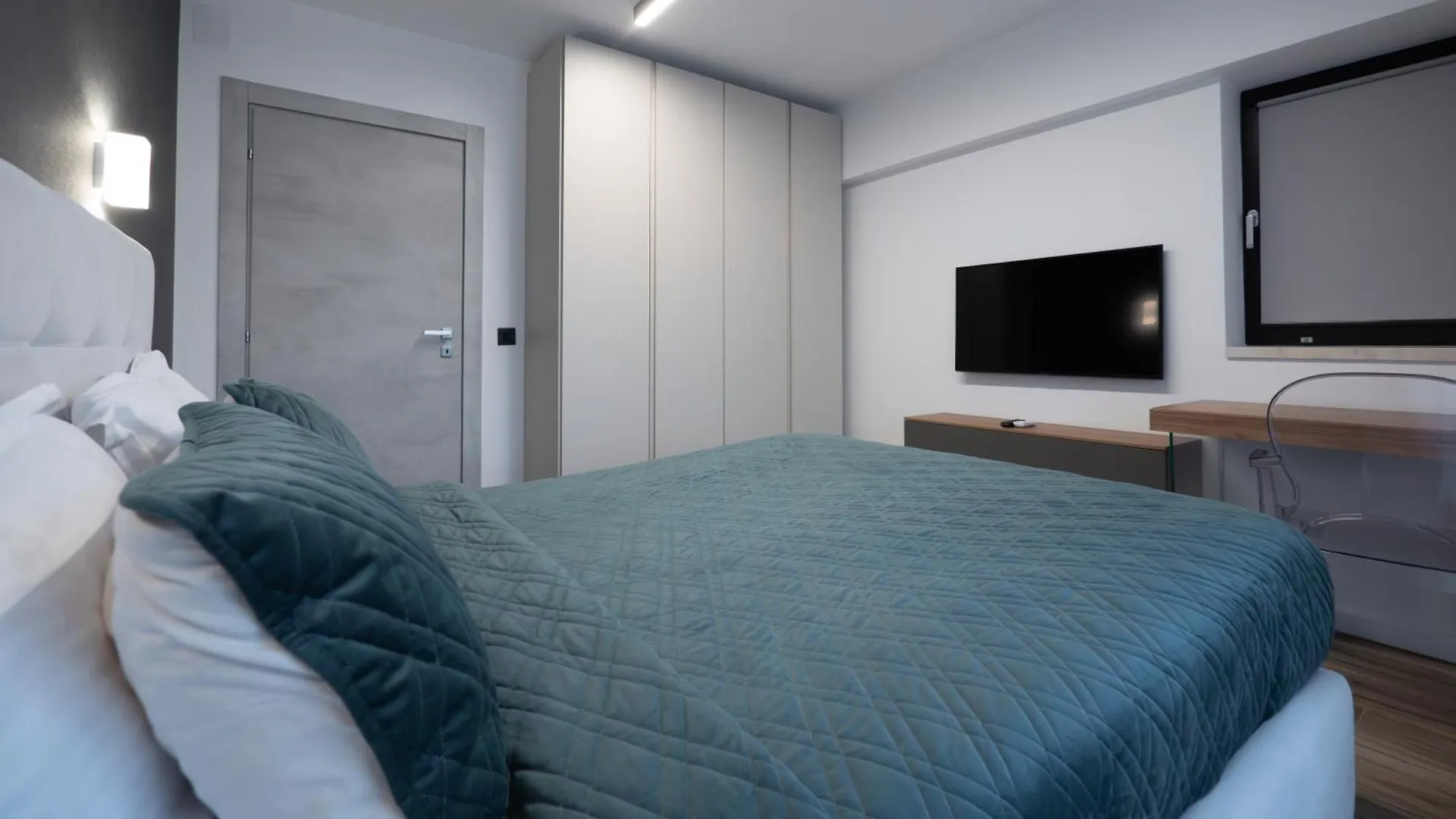 Hotel Novos Luxury Suites Bucureşti