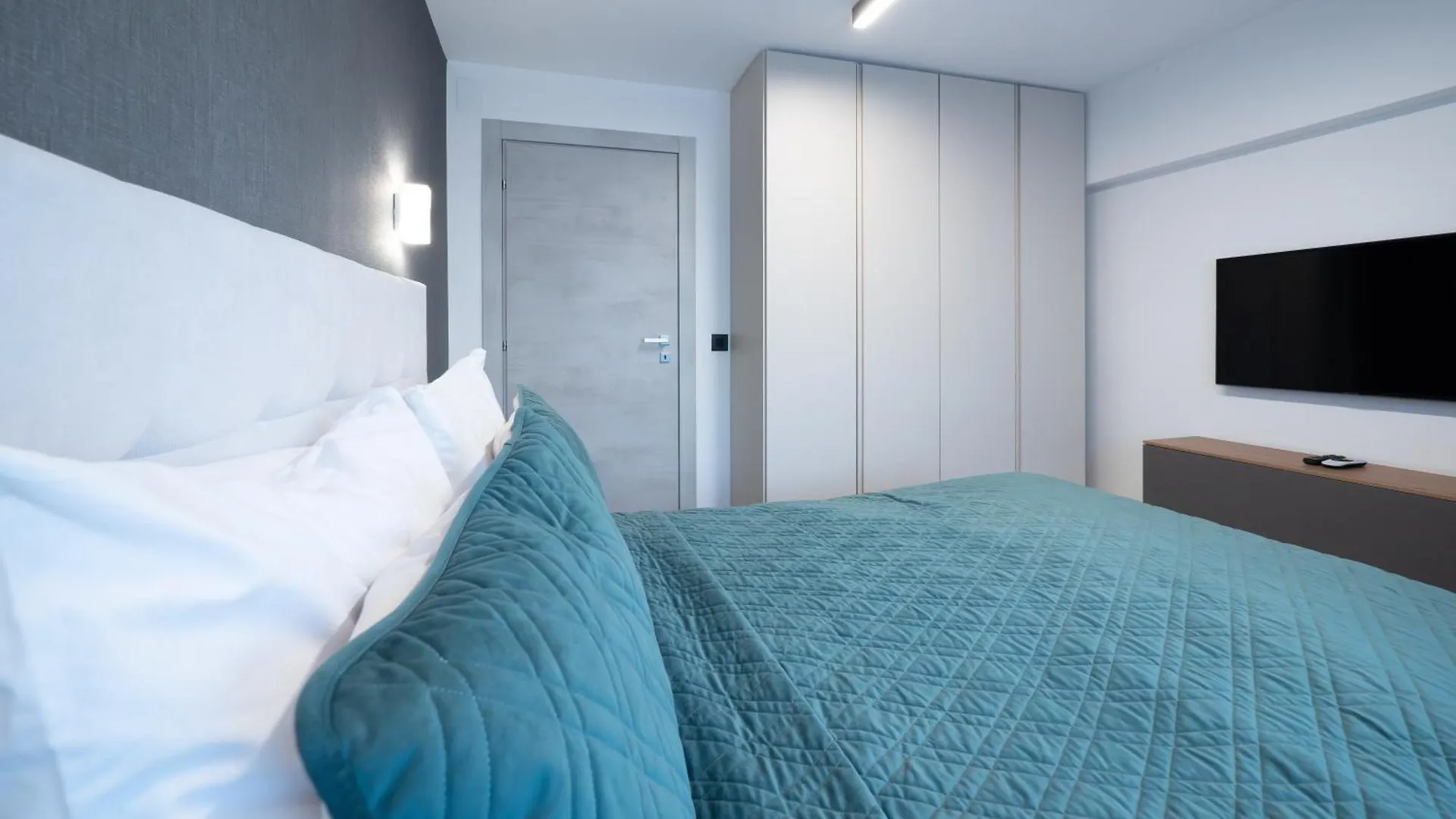 Hotel Novos Luxury Suites Bucureşti România