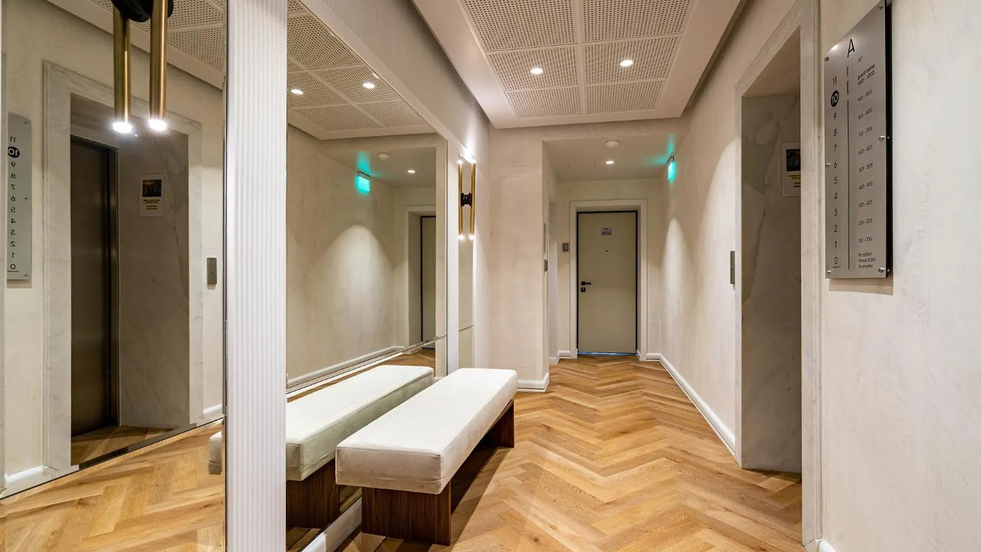Novos Luxury Suites Bucureşti Hotel